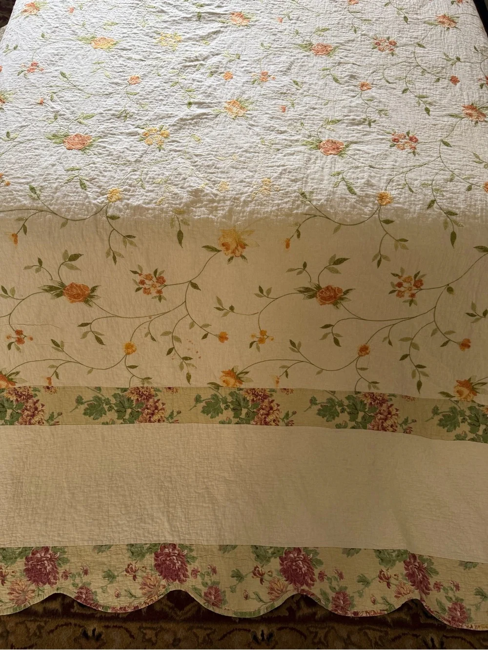 Source Unknown lightweight quilt